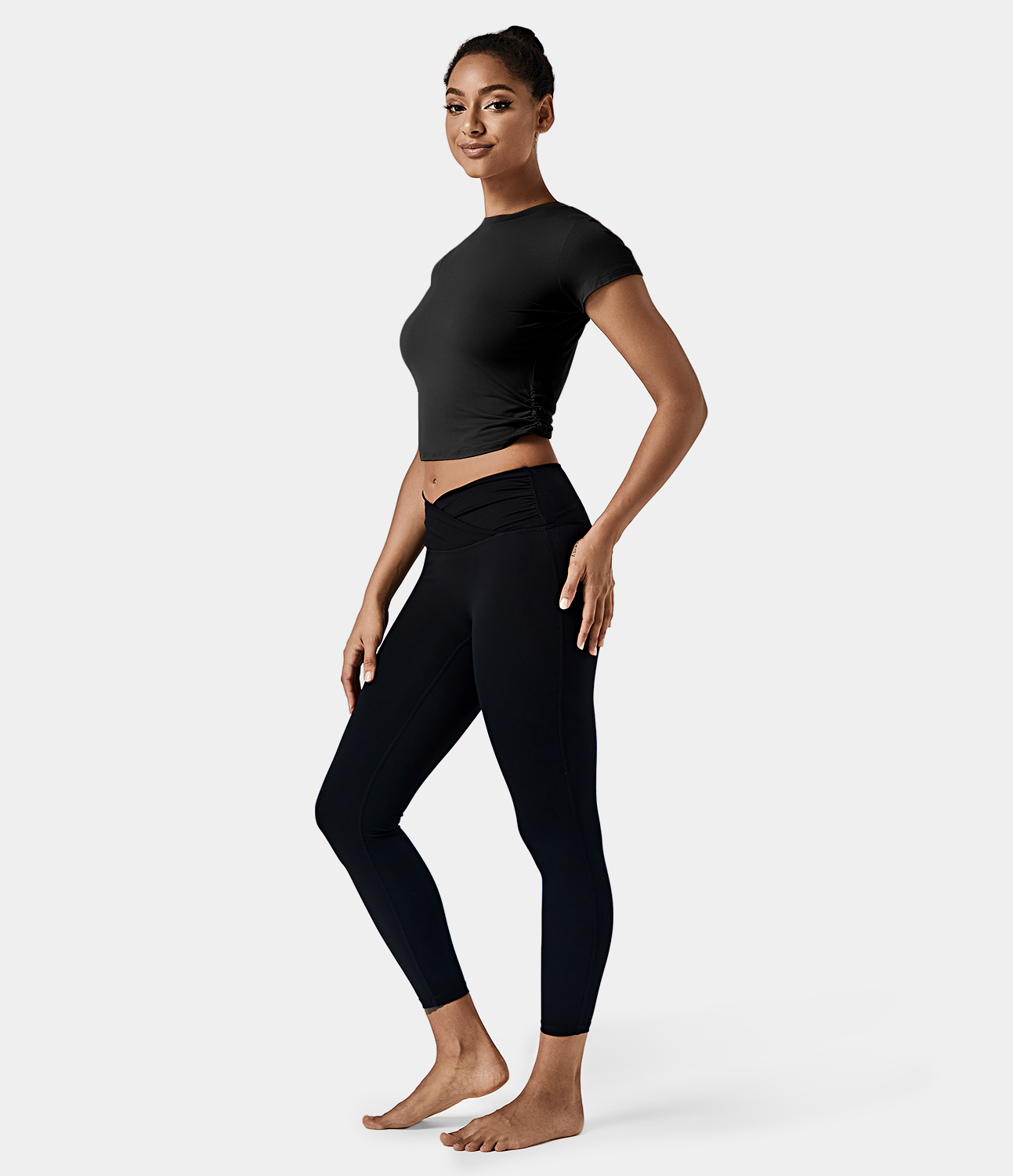 Halara Short Sleeve Cut Out Twisted Sports Top  - Black - S 